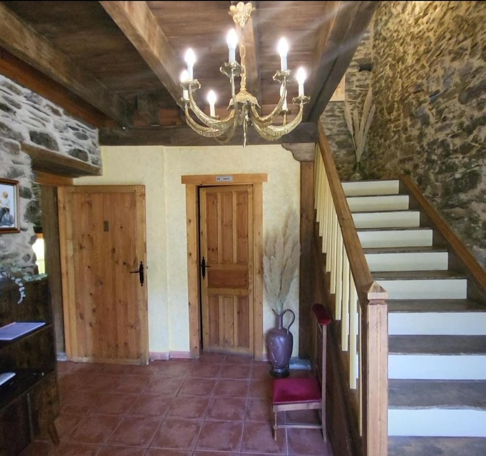 Hotel Rural La Carcel Murias de Paredes Exterior photo